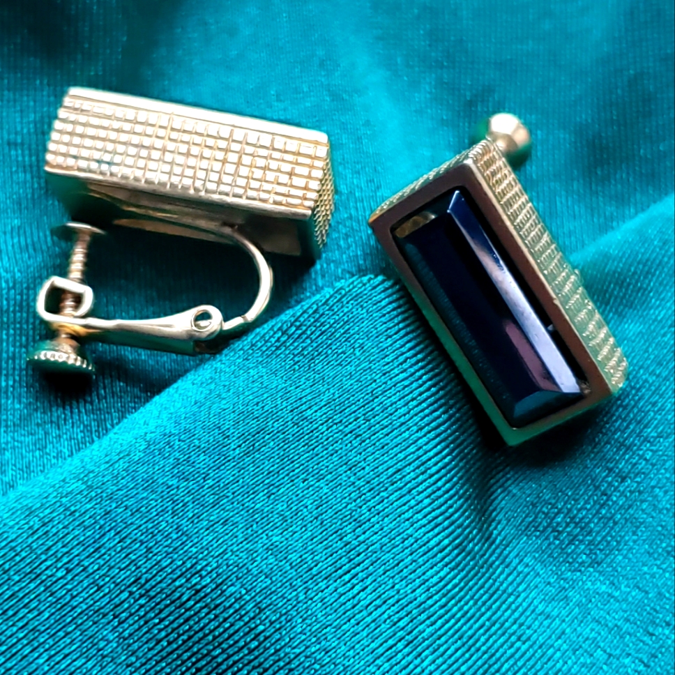 Vtg Givenchy Gold/Hematite Earrings Faceted